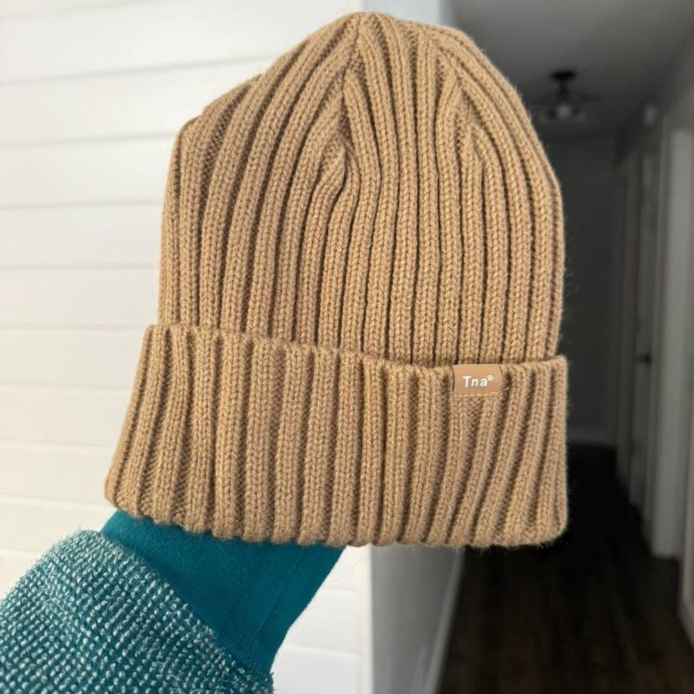TNA Ribbed Knit Beanie in‎ Camel